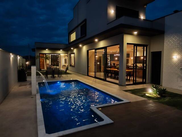 #CA5772 - Casa para Venda em Vinhedo - SP