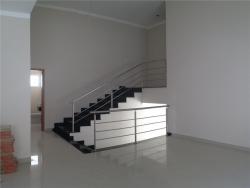 #CA0542 - Casa para Venda em Valinhos - SP