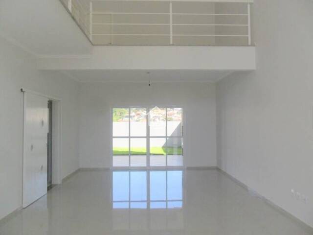 Sobrado para Venda em Vinhedo - 3